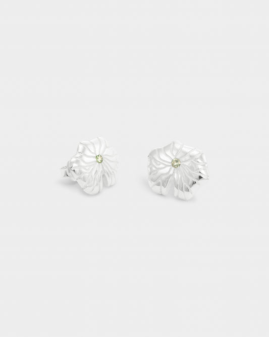 Water Lily Stud(s)