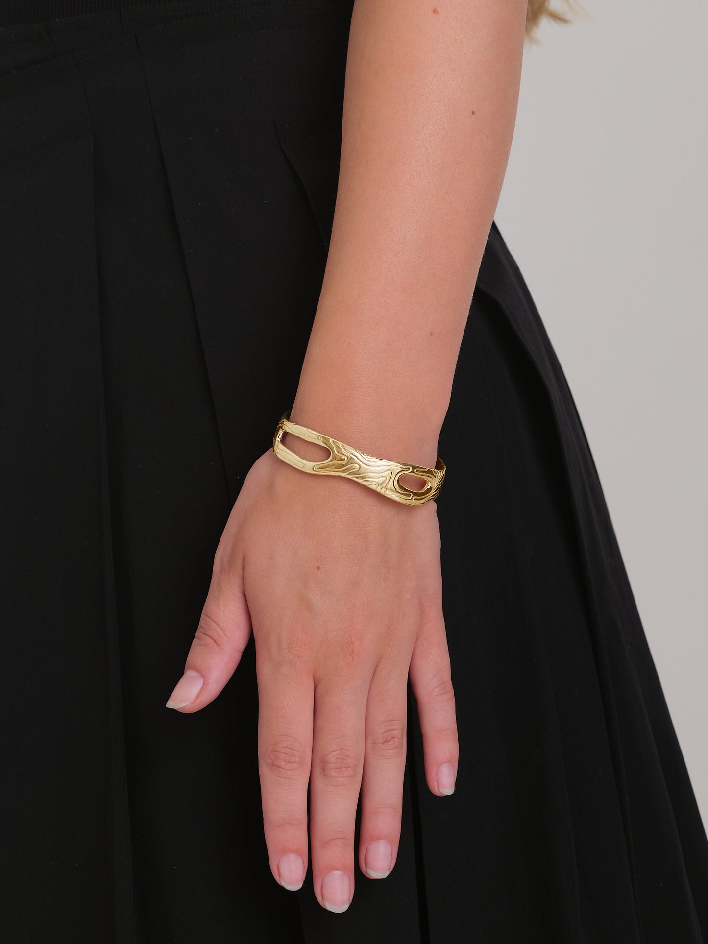 Globe Bangle